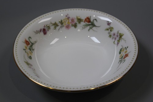 Rare complete sets and individual Wedgwood Mirabelle dishes beautiful floral - Picture 3 of 40