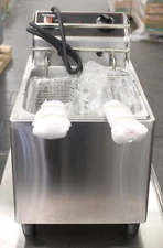 Grindmaster Cecilware Pro EL25 *Open Box* Single 15 lb Fryer 240V