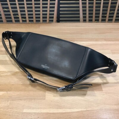 Authentic VALENTINO GARAVANI VLTN Belt Bag Rockstuds Color Black
