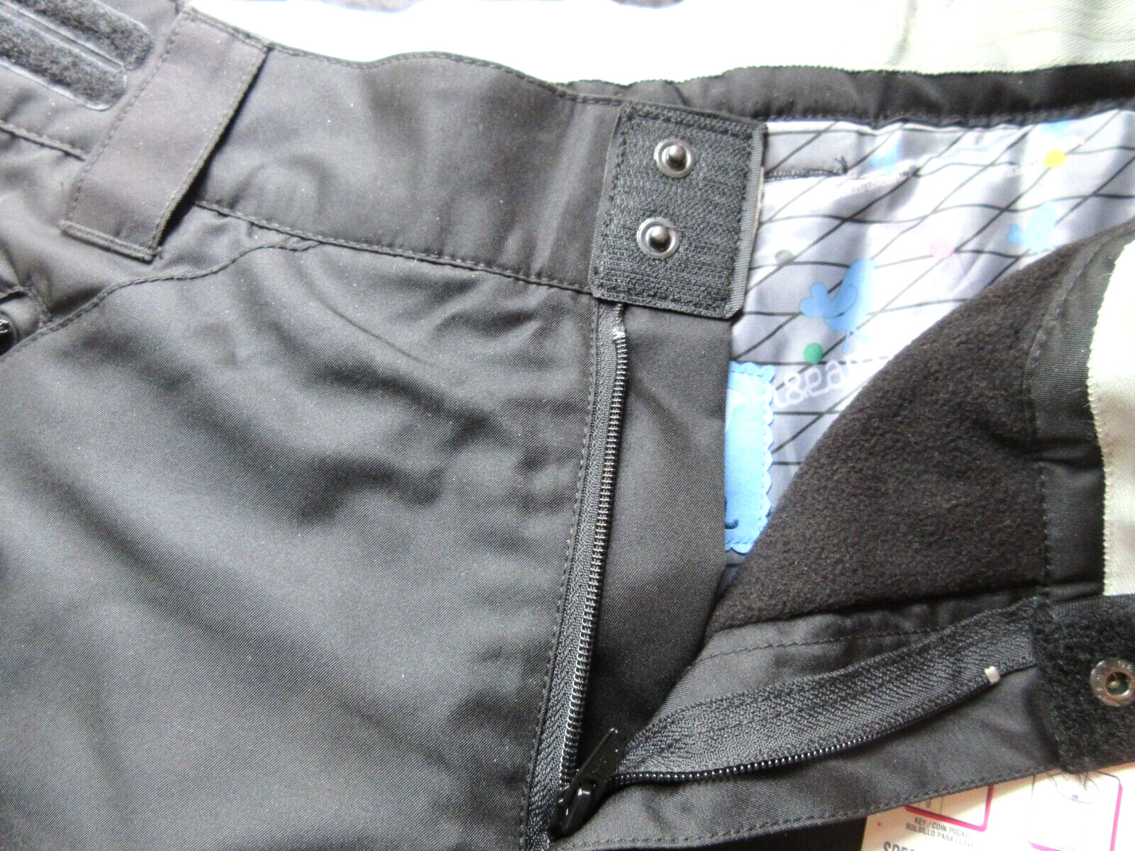 OCEAN & EARTH SNOW SKI SNOWBOARD PANTS S BLACK NWT 32X30 ADJUSTABLE MULTI FEATUR