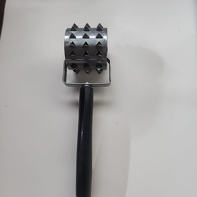 VTG Meat Tenderizer Dough Pizza Hole Puncher Needle Roller Kitchen Tool Japan 
