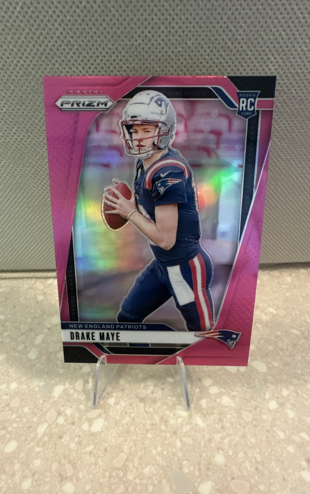 2024 Panini Prizm - Rookies Drake Maye #329 Pink Prizm (RC)