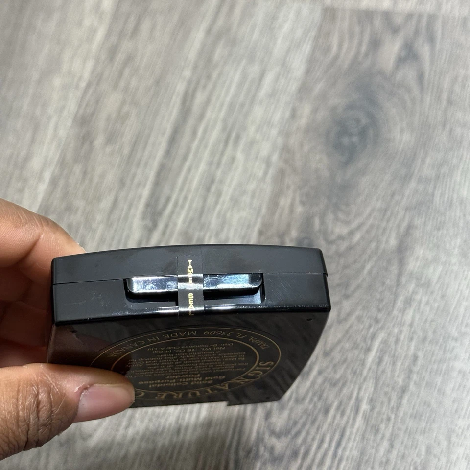 signature club a solid colloidal gold multi purpose powder 0.16 Oz New - Image 3 of 4