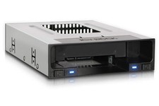 ICY DOCK Tray-Less 2.5 and 3.5 SATA SSD/HDD Docking Enclosure for External 5.25