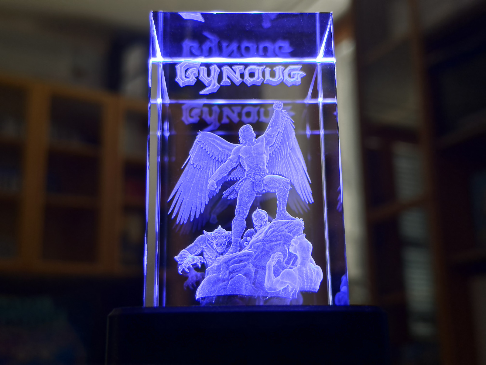 Lampe LED RGB Gynoug Mega Drive finissez-en avec un bureau geek terne et sans vie