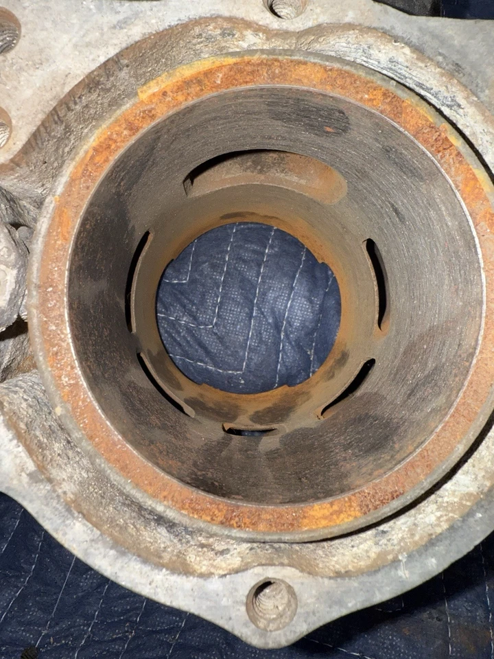 Yamaha Wave Raider Venture 1100 STD 1995-97 DIÁMETRO NÚCLEO CILINDRO 63M-11311-00-8S Foto 3 de 4