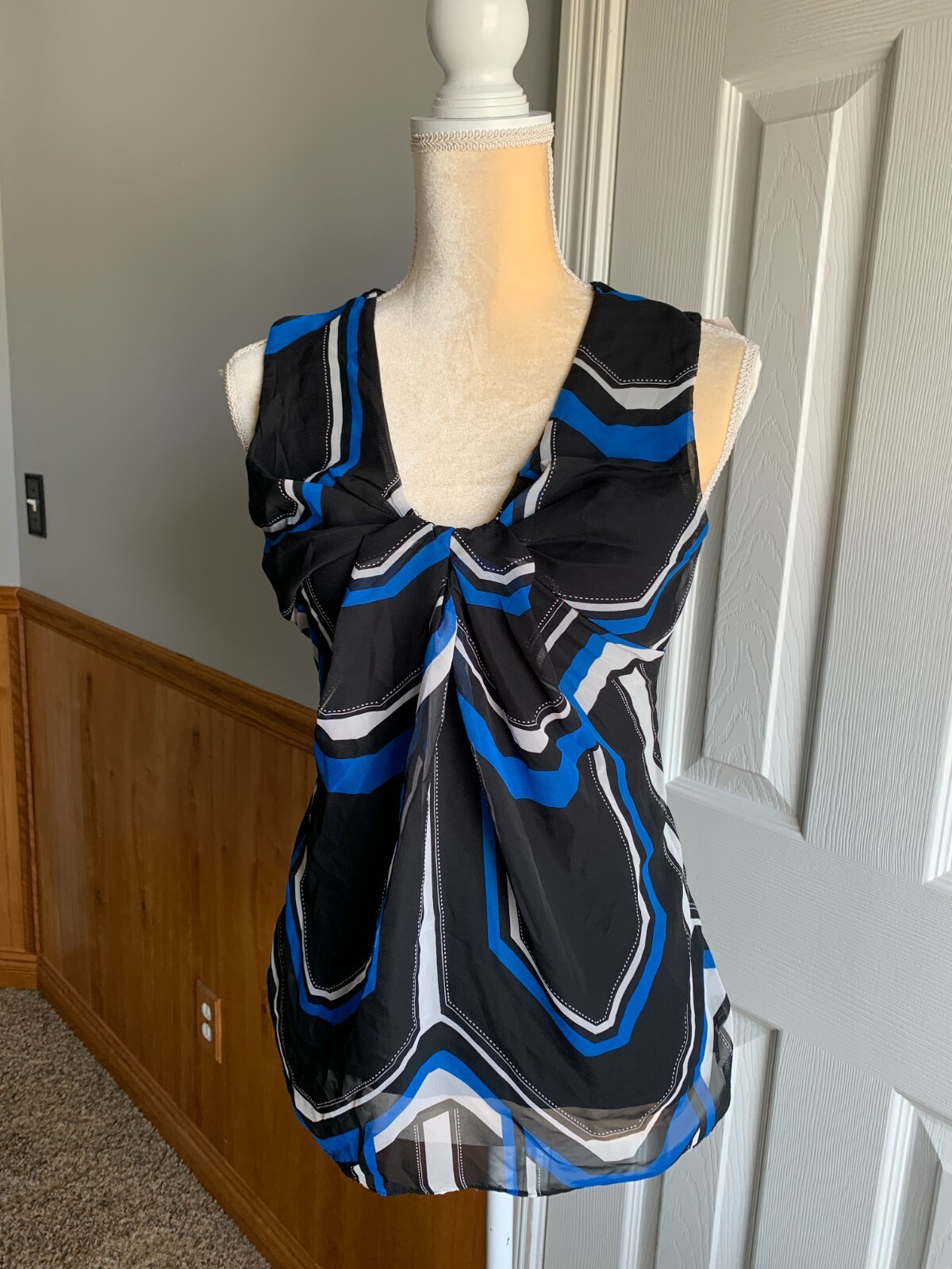 Picture 3 of 10