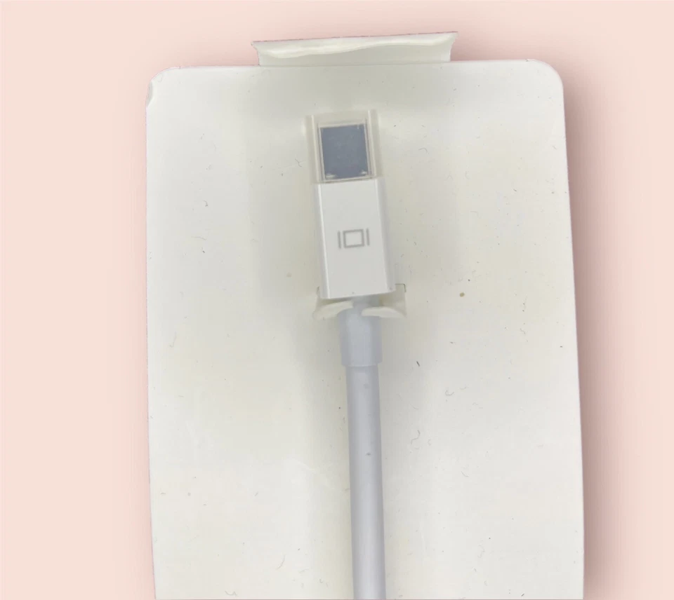 Apple Thunderbolt Mini DisplayPort to VGA Cable Adapter for Macbook Pro Air iMac - Image 3 of 4