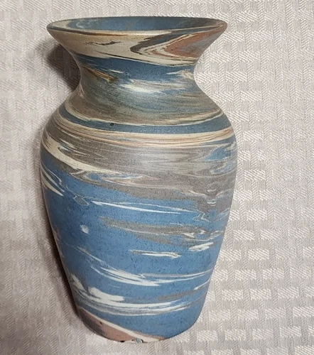 Niloak Mission Swirl 1910 Vintage Hand Made Art Pottery Benton AR - 6 1/2" vase