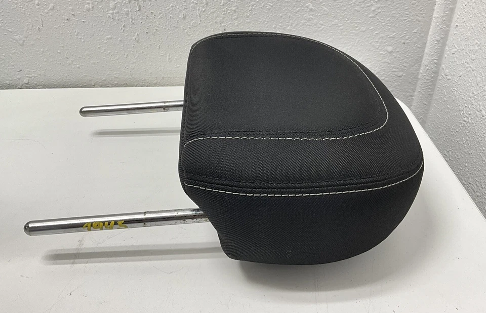 RAM PROMASTER 3500 2019 reposacabezas delantero izquierdo OEM Foto 2 de 4