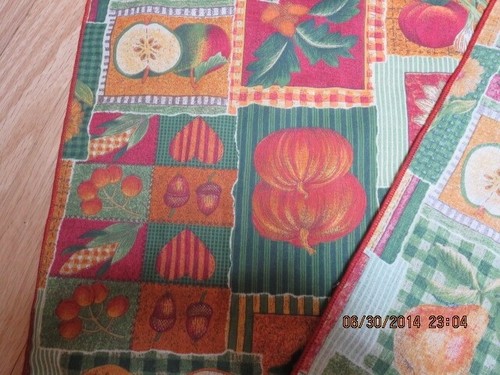 FALL RUNNER--21" X 13 1/2"-PUMPKINS--SUNFLOWERS-ACORNS- APPLES AND MORE-#Y52-10 - Picture 20 of 24