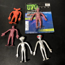 UFO FILES Grey Abductor Amphiboid Veins Bendable Figure Glow In Dark Eyes Mixed