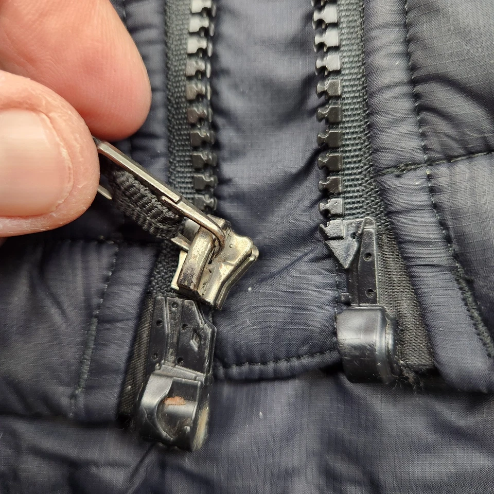 Under Armour ColdGear Infrared Jacket Women’s M Black Hooded Broken Zipper - Image 2 of 4