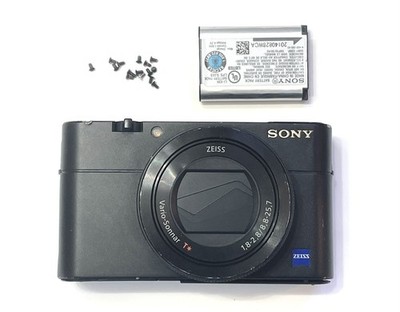 Sony RX100 V Mark 5 20MP Zeiss Digital Camera As Is Parts  Repair -Power Light-