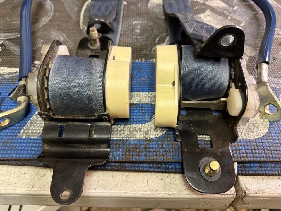 1980 Nissan Datsun 720 Truck Front Blue Seat Belt Retractors With Buckles  - Image 2 of 4