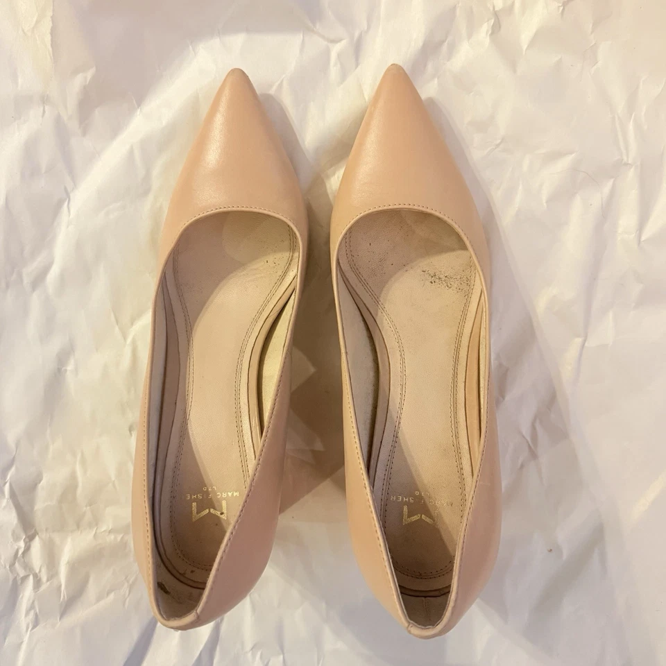 Zapatos de salón Marc Fisher de cuero nude con punta en bloque - talla 7M Foto 3 de 4