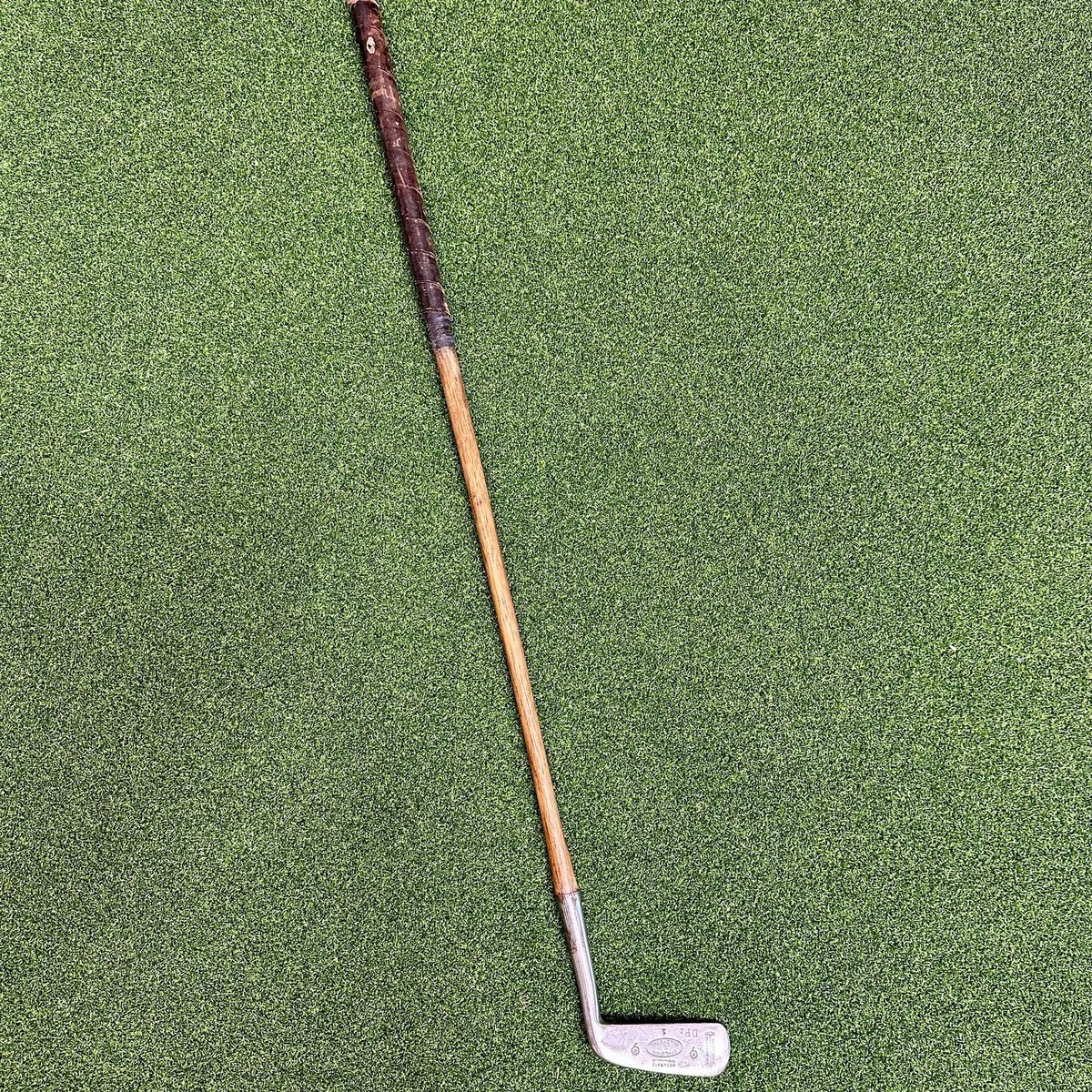 Spalding Gold Medal Deep Dot Punch Hickory Putter | eBay