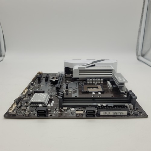 GIGABYTE B760M Gaming Plus WiFi DDR4 LGA 1700 M-ATX Motherboard -NOT WORKING- - Bild 3 von 7