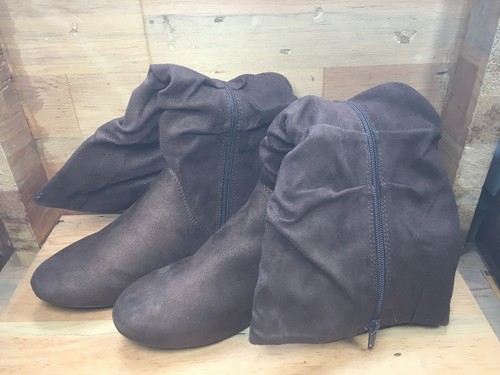 Fashion Bug Scrunch Boots Side Zipper Size 7M Low Heel NEW IN BOX Brown - Picture 9 of 19