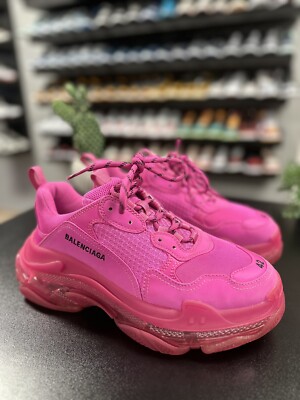 Size 9US/42EU - Balenciaga Triple S Pink 100% Authentic $1090