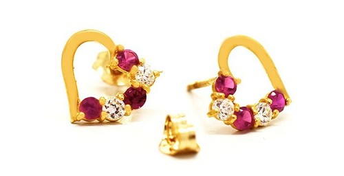 LAB RUBIES & WHITE SAPPHIRES HEART STUD EARRINGS 14k GOLD -NWT - Screw Back - Picture 2 of 3