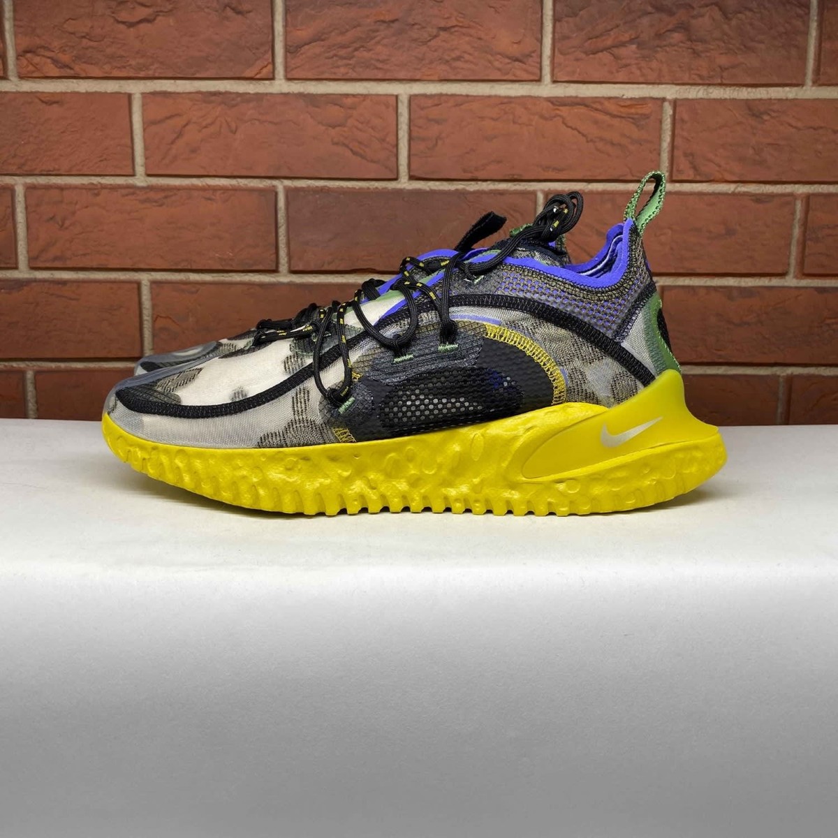 nike ispa flow olive