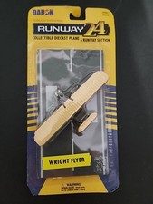 Daron Runway 24 Diecast Wright Flyer Aircraft  with Runway Section