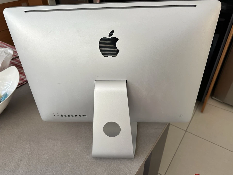 Apple iMac 21.5" (ssd 240 Gb, Intel Core i5, 2.5GHz, 16GB) - Immagine 3 di 4