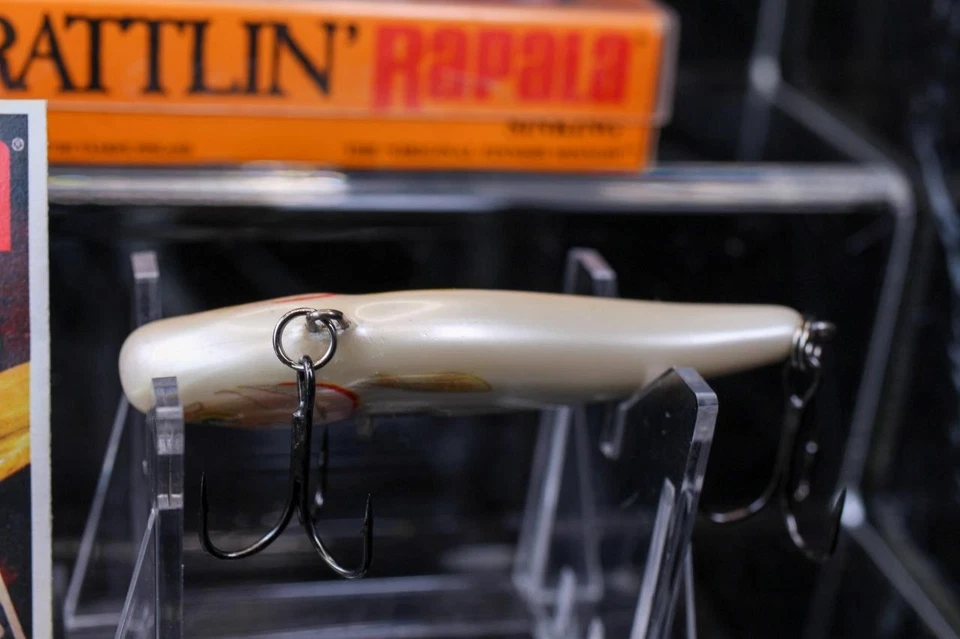 IN BOX - LIMITED EDITION RNR-7 FISHING LURE scot forge prof.nage variable shad 2 - Image 3 of 4