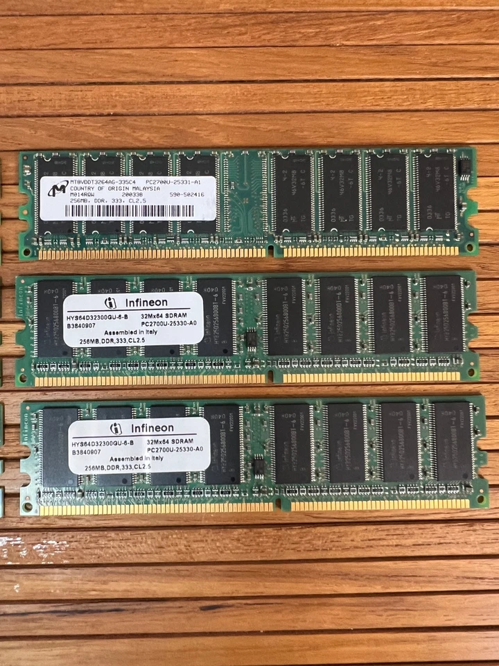 Samsung / Micron / Infineon 256 MB PC 2700 Lote de 6 RAM de escritorio / Memoria Foto 3 de 4