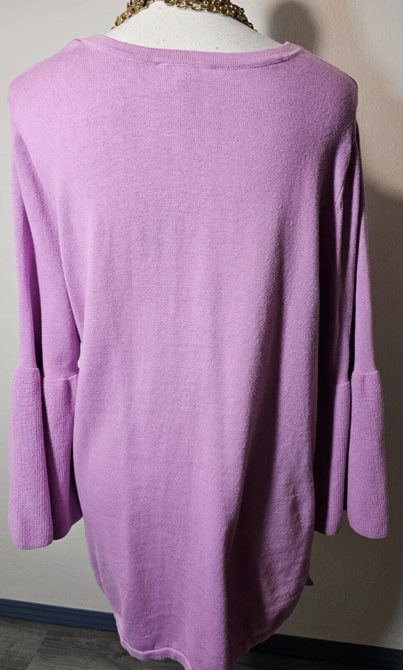 Suéter H by Halston 1X roxo gola V manga sino manga 3/4 fenda lateral malha - Imagem 4 de 4