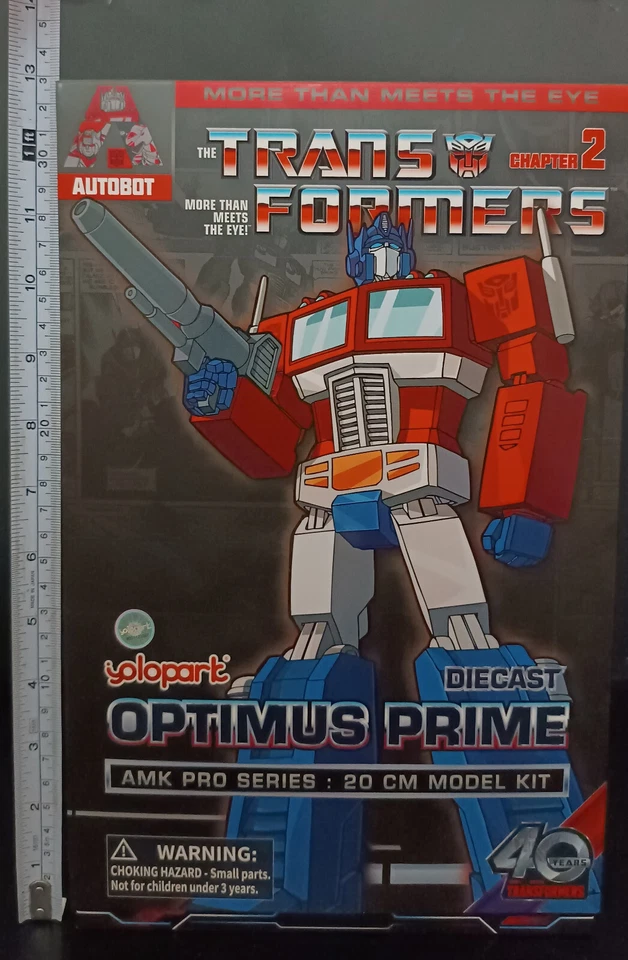 YOLOPARK 2024 TRANSFORMERS G1 AMK PRO SERIES OPTIMUS PRIME 8" ROBOT MODEL KIT - Image 2 of 4