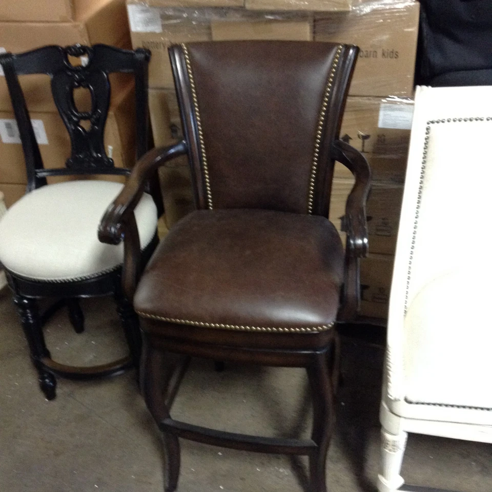 Puerta delantera Barrington Cuero Taburete de bar Contador ALTURA 30" Taburete Bar Silla Madera Foto 2 de 4