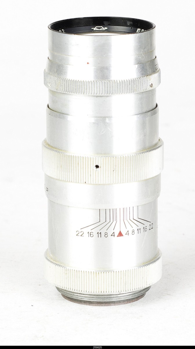 Jupiter-11 135mm F4（Юпитер-11）ソ連製 レンズ Jupiter-11 13.5 cm 1:4 Lens Silver M39 Soviet Lens 135mm F4 LTM