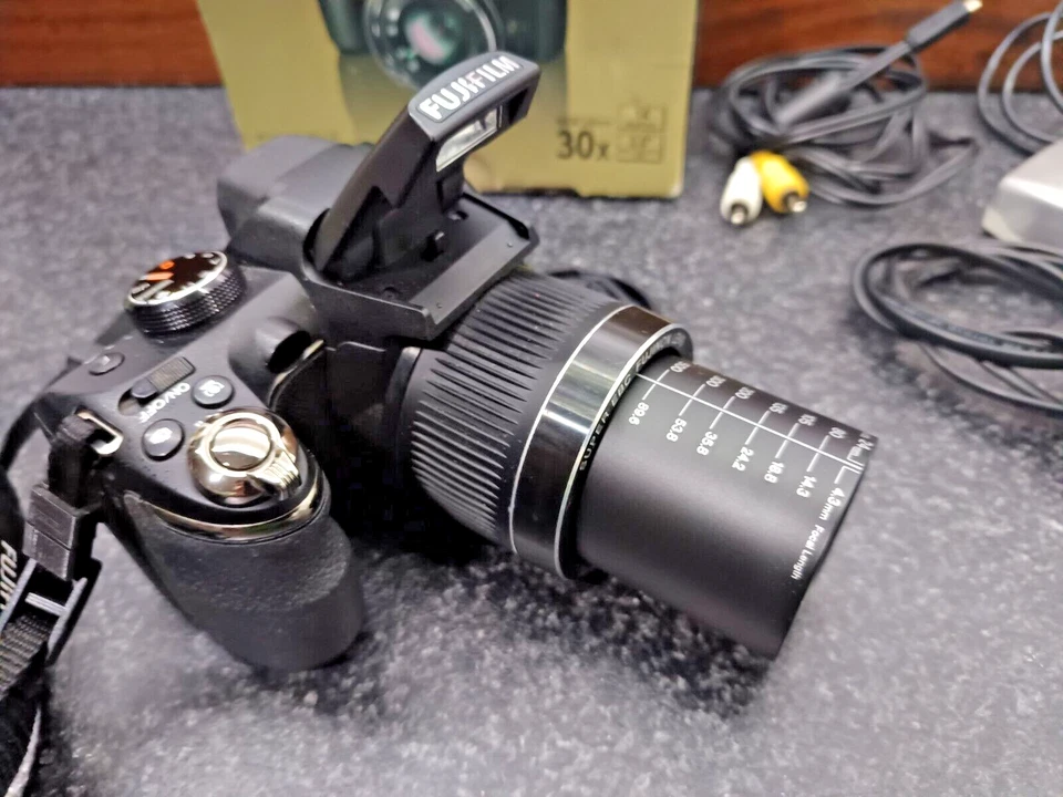 Fujifilm FinePix S4000, foto 3 de 5