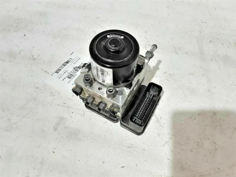 Ford Explorer 2014-2015 conjunto de frenos antibloqueo bomba ABS sin crucero adaptativo  Foto 4 de 4
