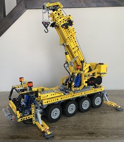 Lego Technic 8421 Mobile Crane Construction 100% Complete Set 2005 no Box Read