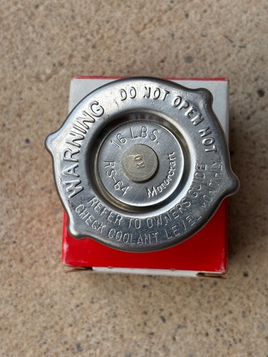 Ford GT Radiator cap Photo - $135