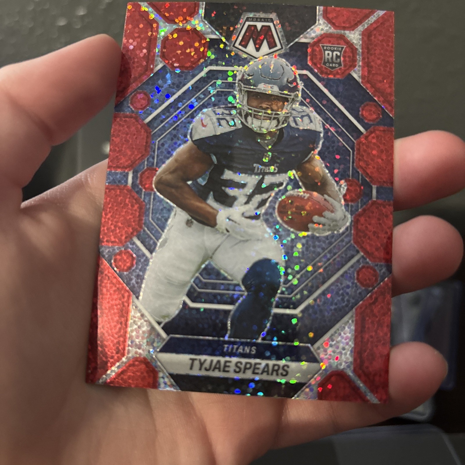 2023 Panini Mosaic - Rookies Tyjae Spears #369 Red Sparkle Prizm (RC)