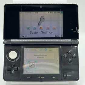 Nintendo 3DS region free Cosmo Black console / Charger / SD card
