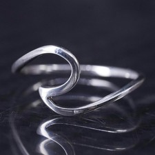 size 7, vintage sterling silver 925 handmade wavy ring band