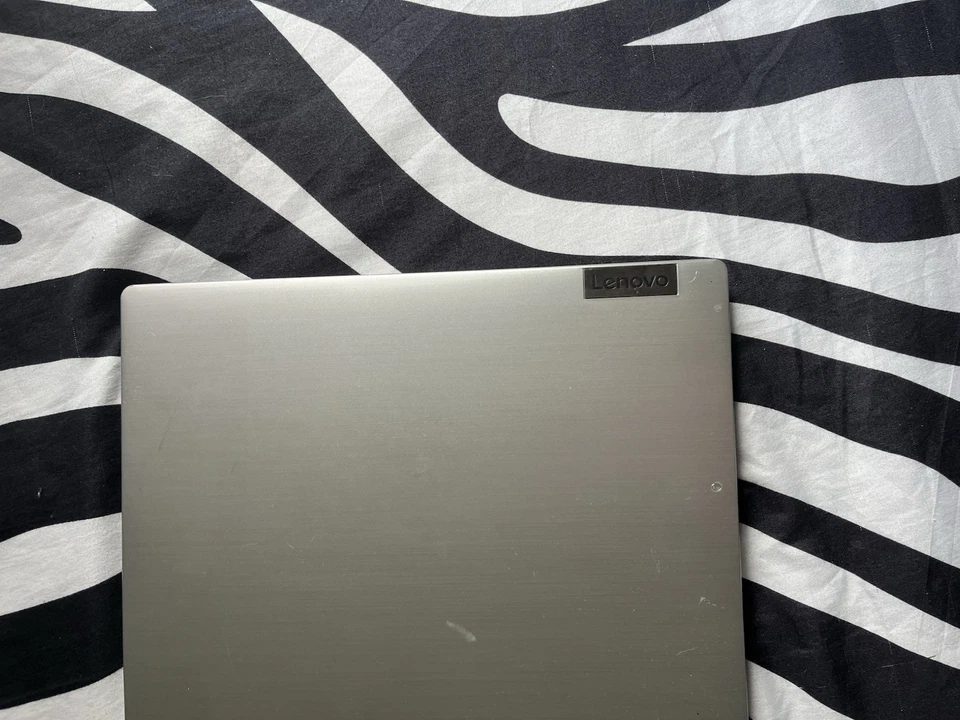 Portátil Lenovo Ideapad 3 💻 - Imagen 2 de 4