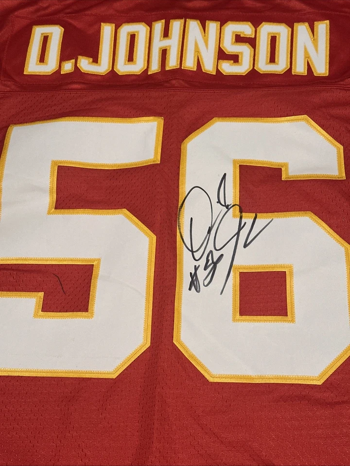 Memorabilia de la camiseta autografiada por Derrick Johnson de los Kansas City Chiefs Foto 2 de 3