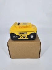 DEWALT DCB205 20v 5ah Max XR Lithium Ion Power Tool Battery