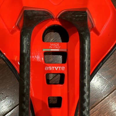 Selle De Vélo Astute Sky Lite VT 3.0 – Rails Carbone, Noir/rouge, Fabriquée En Italie, Occasion