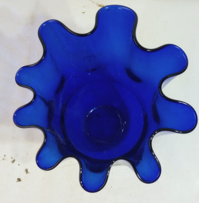 Beautiful LYNGBY GLAS -Mid Century - Cobalt Blue Ruffled Handkerchief Vase