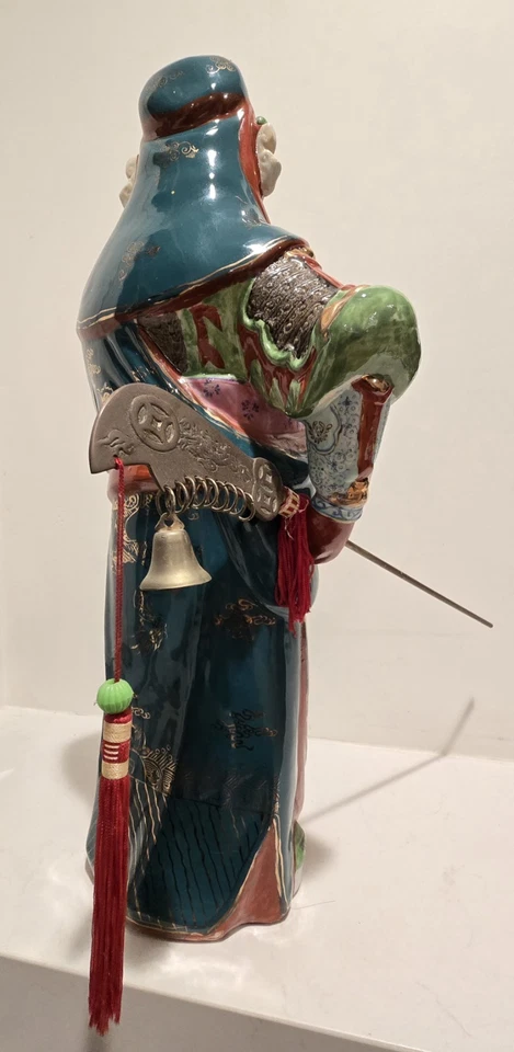 Estatua de guerrero chino Guan Yuo de colección Dios Riqueza Riqueza Espada de latón RARA Foto 3 de 4