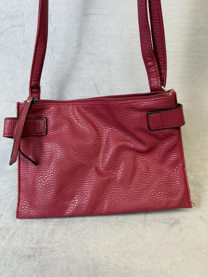 Tyler Rodan Crossbody Shoulder Bag Womens Red Pebbled Faux Leather Multi Pocket - Image 2 of 4