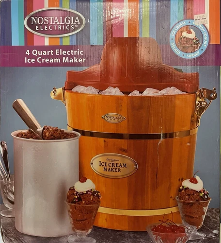 Nostalgia Wooden 4 Quart Electric Ice Cream Maker Brand New!