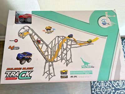 478-piece Brachiosaurus-Themed Building Block Track Set for 3 and Up